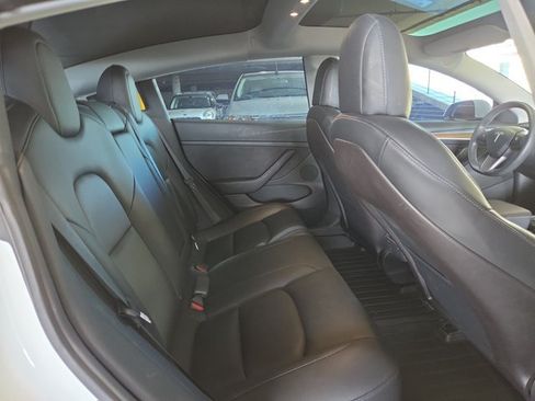 Used 2021 Tesla Model 3 Standard Range Plus RWD image 17
