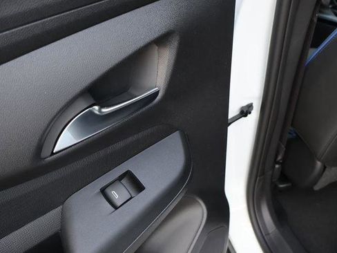 New 2026 Buick Envista Sport Touring image 11