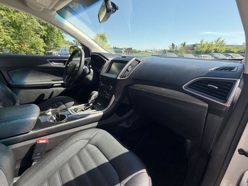 Used 2015 Ford Edge SEL w/ Equipment Group 201A AWD/4WD image 32