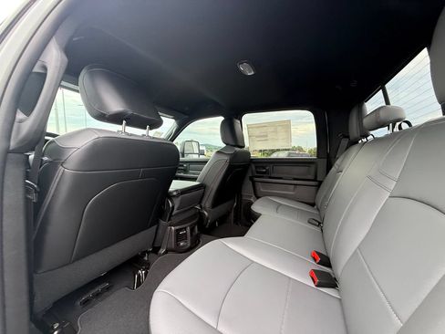 New 2026 RAM 3500 Tradesman AWD/4WD image 24