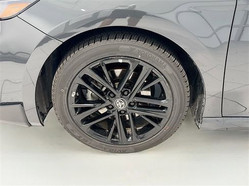 Certified 2025 Toyota Camry SE image 24