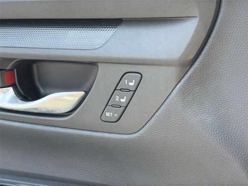 Used 2025 Honda CR-V Sport-L image 40