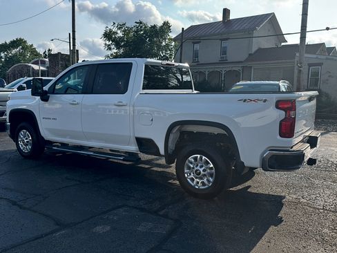 Used 2025 Chevrolet Silverado 2500 LT w/ Convenience Package AWD/4WD image 6