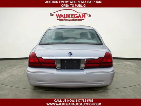Used 2003 Mercury Grand Marquis GS RWD image 6