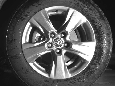 Used 2025 Toyota RAV4 LE image 10