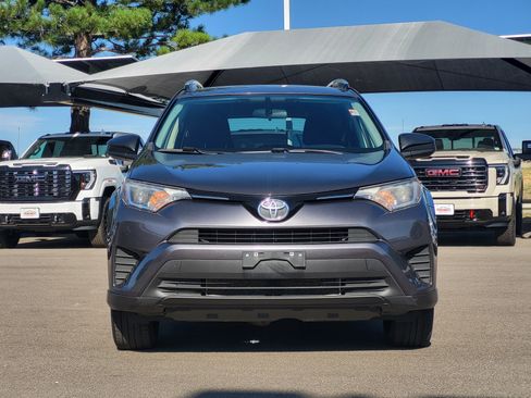 Used 2016 Toyota RAV4 LE AWD/4WD image 2