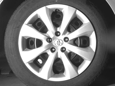 Used 2025 Toyota Corolla LE FWD image 15