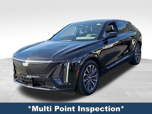 Used 2025 Cadillac Lyriq Sport image 4