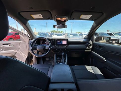 Used 2024 Chevrolet Colorado Trail Boss w/ Advanced Trailering Package AWD/4WD image 9