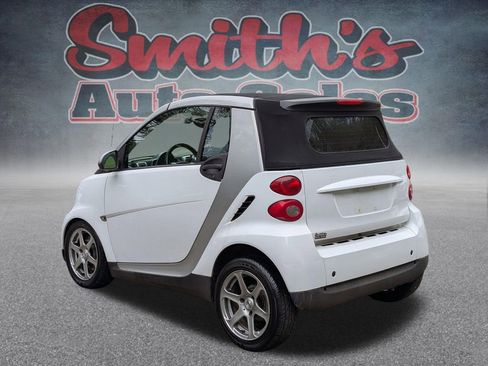 Used 2008 smart fortwo passion RWD image 4
