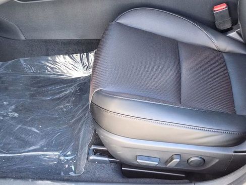 New 2026 MAZDA MAZDA3 Hatchback w/Premium Plus Pkg image 10