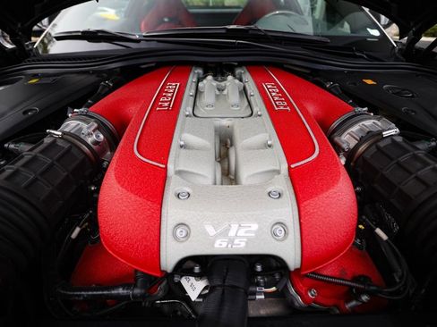 Certified 2019 Ferrari 812 Superfast RWD image 24