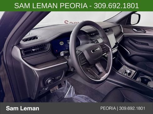 New 2026 Jeep Grand Cherokee Limited image 9