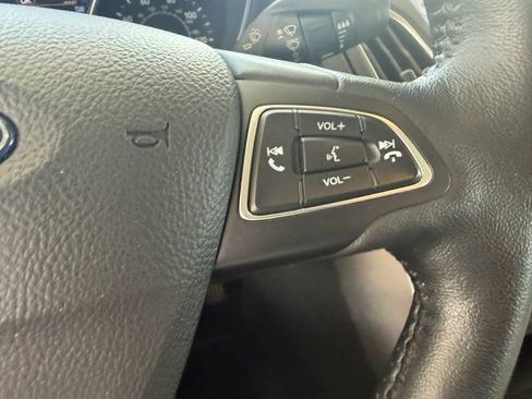 Used 2017 Ford Focus Titanium FWD image 17