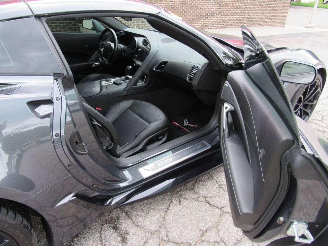 Used 2018 Chevrolet Corvette Grand Sport RWD image 39