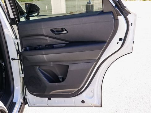 Used 2025 Nissan Pathfinder Rock Creek image 19