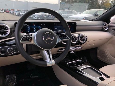 New 2025 Mercedes-Benz CLA 250 4MATIC image 17