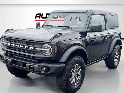 Used 2024 Ford Bronco Badlands AWD/4WD image 3