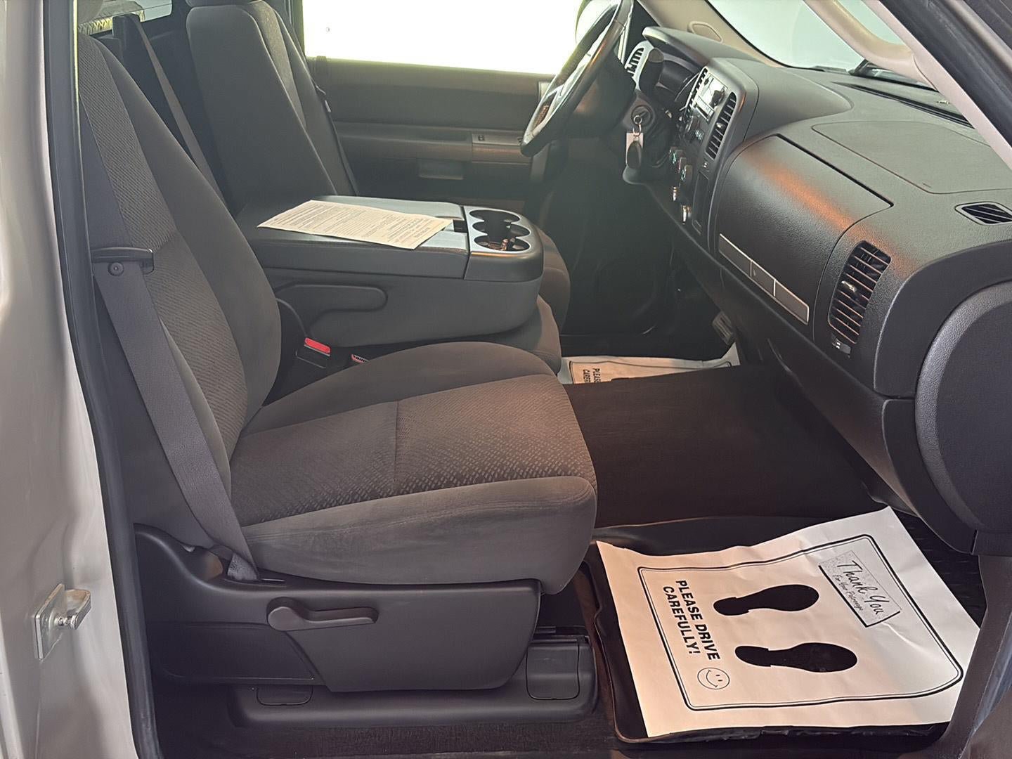 Used 2008 Chevrolet Silverado 1500 LT w/ Suspension Package, Off-Road AWD/4WD image 10
