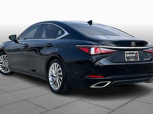 Used 2019 Lexus ES 350 Ultra Luxury w/ Accessory Package 2 image 11