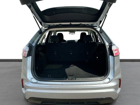 Used 2024 Ford Edge SE w/ Black Appearance Package AWD/4WD image 24