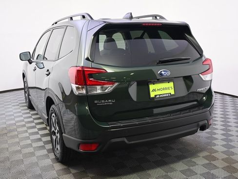 Used 2024 Subaru Forester Premium AWD/4WD image 4