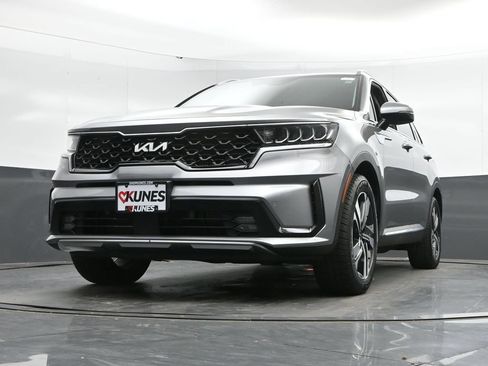Used 2023 Kia Sorento EX AWD/4WD image 46