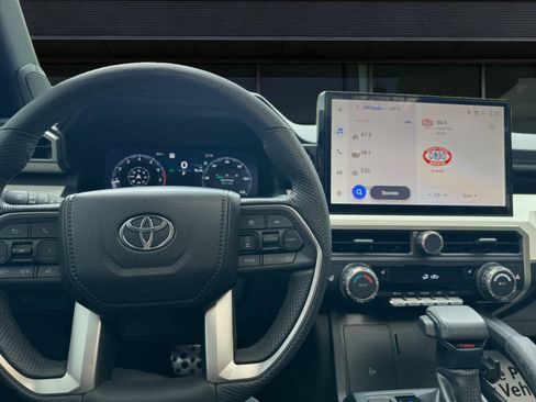 Used 2024 Toyota Tacoma TRD Sport w/ TRD Sport Upgrade Package AWD/4WD image 4