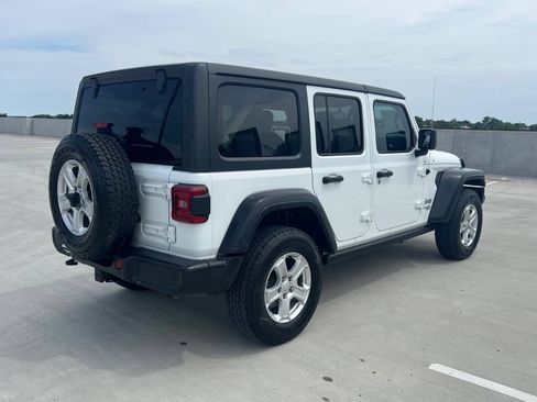 Used 2018 Jeep Wrangler Unlimited Sport S AWD/4WD image 7