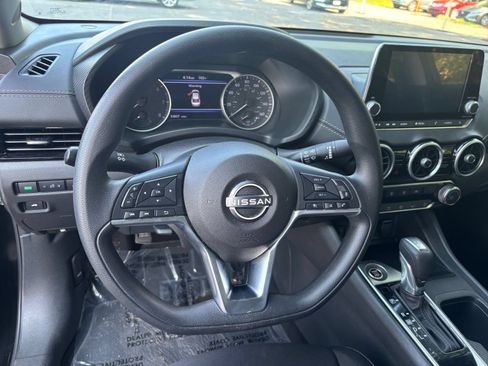 Used 2025 Nissan Sentra SV FWD image 25