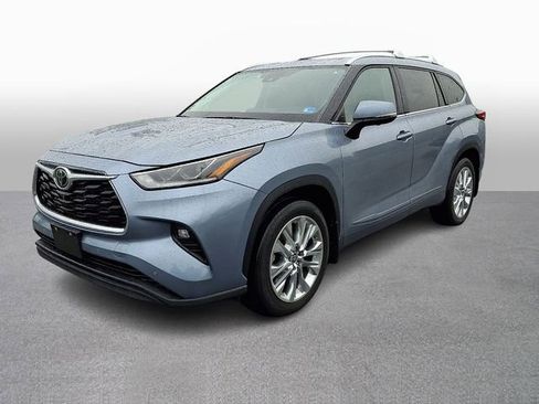 Used 2023 Toyota Highlander Limited AWD/4WD image 1