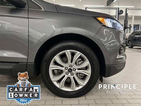 Used 2024 Ford Edge Titanium image 4