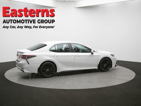Used 2022 Toyota Camry SE image 41