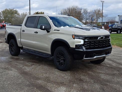 New 2026 Chevrolet Silverado 1500 ZR2 image 2