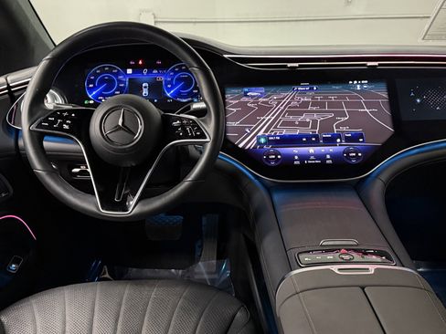 Certified 2023 Mercedes-Benz EQS 580 4MATIC Sedan image 37