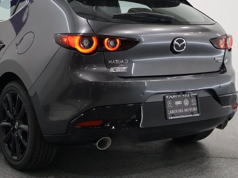 New 2025 MAZDA MAZDA3 Hatchback w/Premium Plus Pkg image 10
