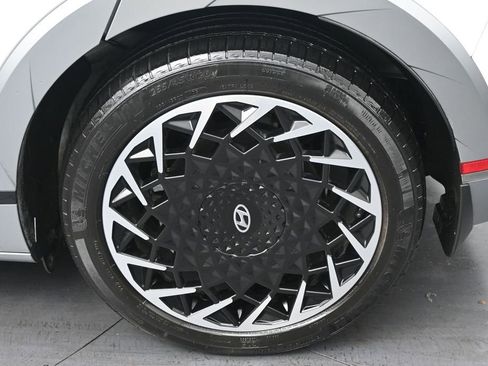 Used 2024 Hyundai Ioniq 5 Limited image 37