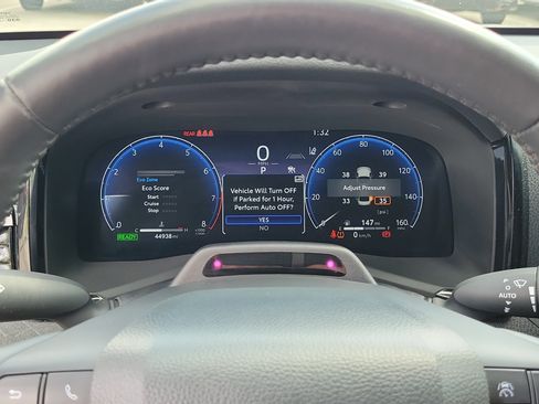 Used 2025 Toyota Camry XLE AWD/4WD image 24