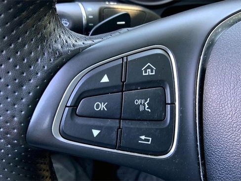 Used 2019 Mercedes-Benz GLC 300 4MATIC Coupe image 20
