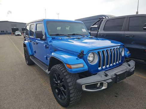 Used 2021 Jeep Wrangler Unlimited Sahara AWD/4WD image 3