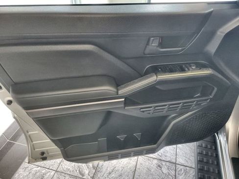 Certified 2025 Toyota 4Runner SR5 AWD/4WD image 13