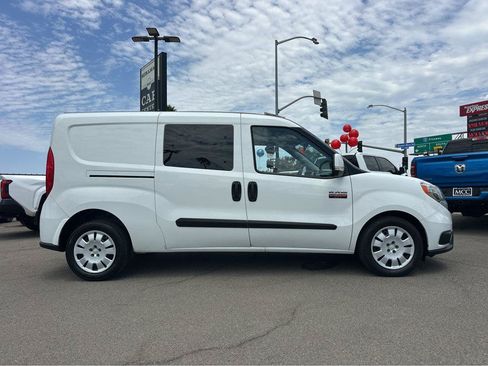Used 2018 RAM ProMaster City Tradesman SLT FWD image 39