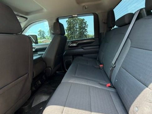 Used 2024 Chevrolet Silverado 3500 LT w/ Convenience Package AWD/4WD image 16