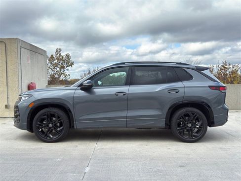 New 2026 Volkswagen Tiguan SE R-Line image 5