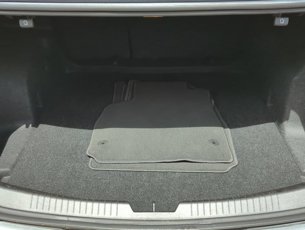 Used 2025 Chevrolet Malibu LT FWD image 22