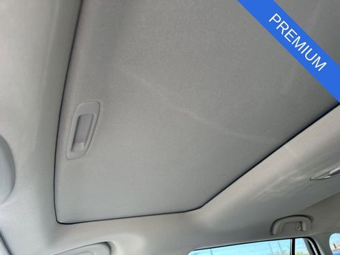 Used 2023 Subaru Outback Premium AWD/4WD image 22