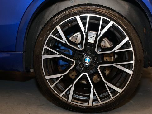 Used 2020 BMW X5 M Competition w/ Executive Package image 25