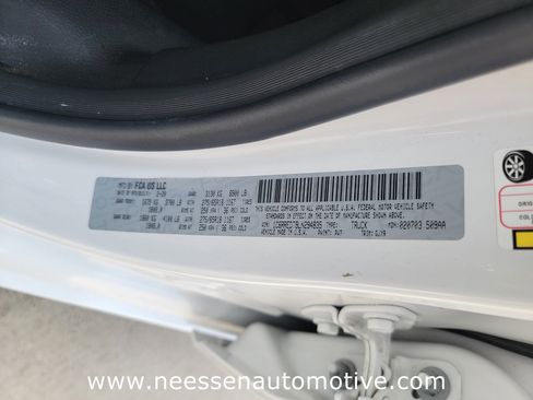 Used 2020 RAM 1500 Laramie image 35