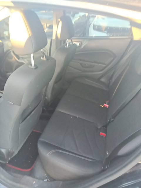 Used 2016 Ford Fiesta SE FWD image 8
