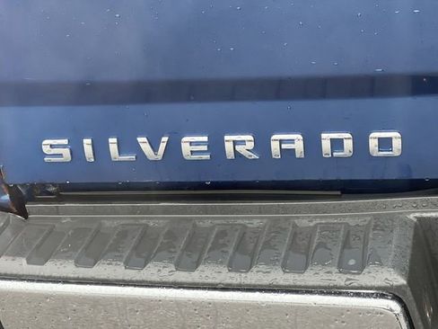 Used 2017 Chevrolet Silverado 1500 LT w/ All Star Edition AWD/4WD image 11
